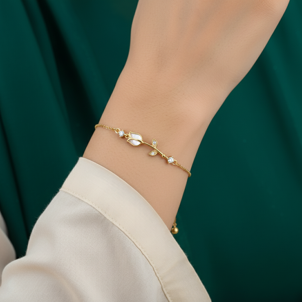 18K Gold Plated Delicate Tulip Charm Bracelet
